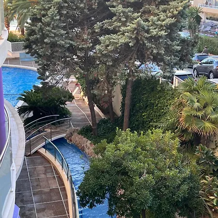 Cap Eros سالو